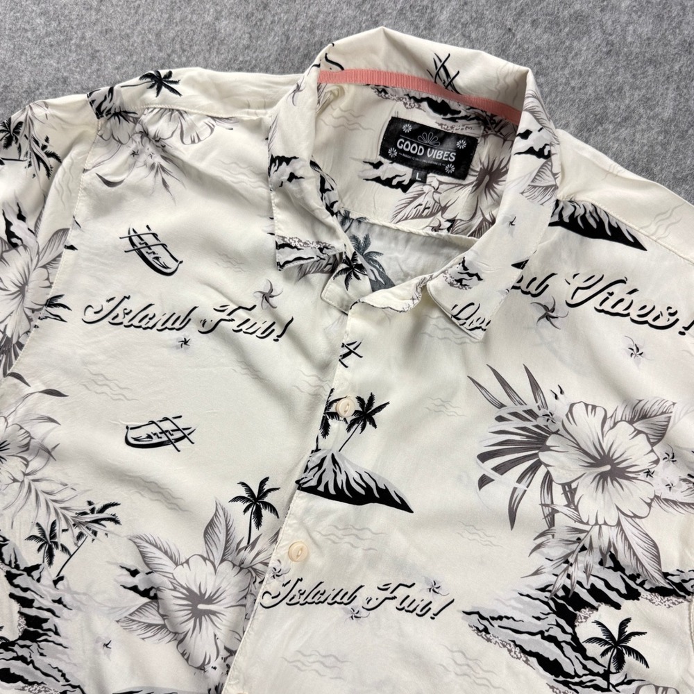 Good Vibes Mens Hawaiian Shirt Large Tropical Island Fun Palm Tree Beachwear